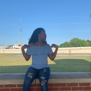 Meet your Posher, Tania